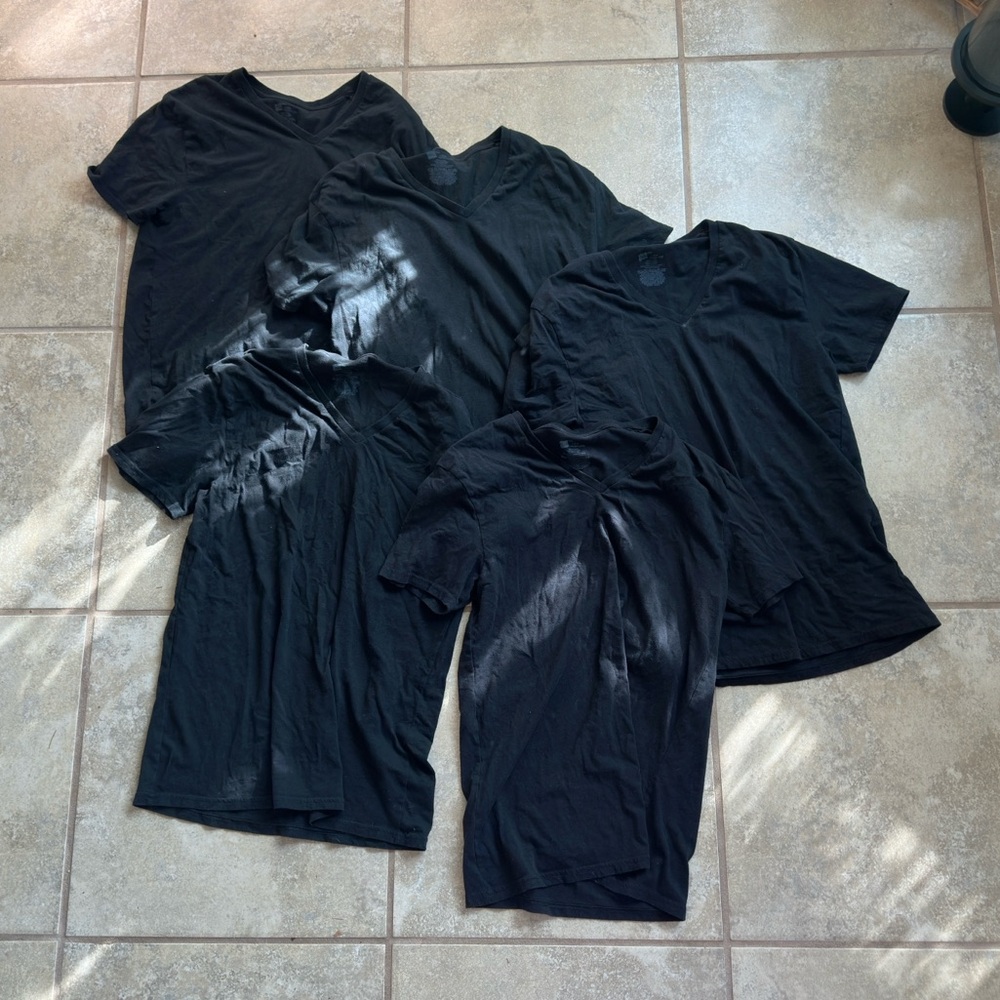 5 Men’s Hanes Shirts